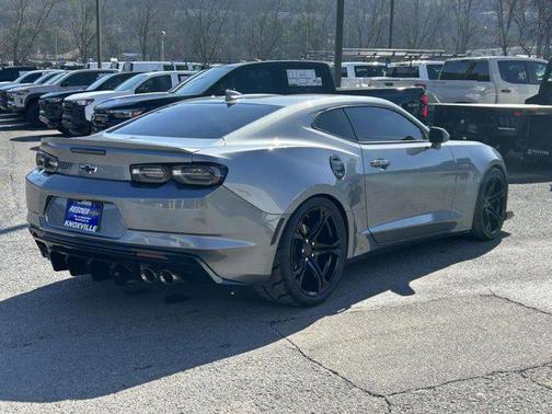 2021 Chevrolet Camaro RWD Coupe LT1