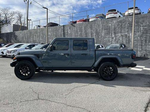 2024 Jeep Gladiator Nighthawk
