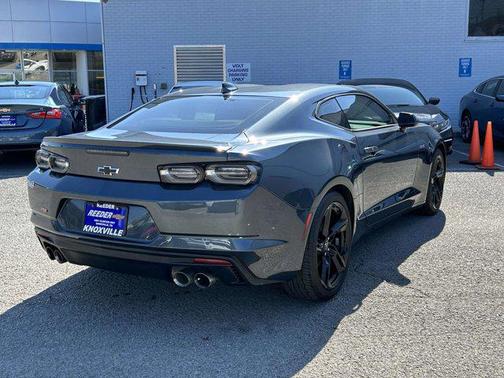 2021 Chevrolet Camaro RWD Coupe LT1