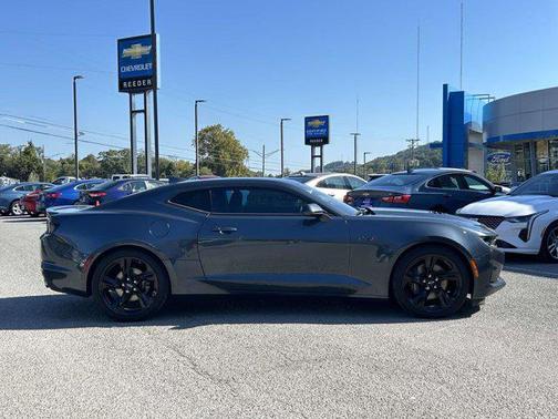 2021 Chevrolet Camaro RWD Coupe LT1