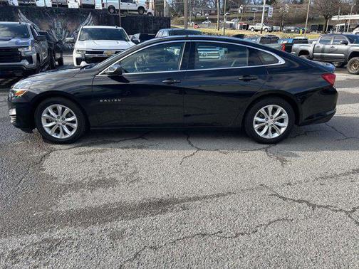 Mosaic Black Metallic 2024 Chevrolet Malibu FWD 1LT