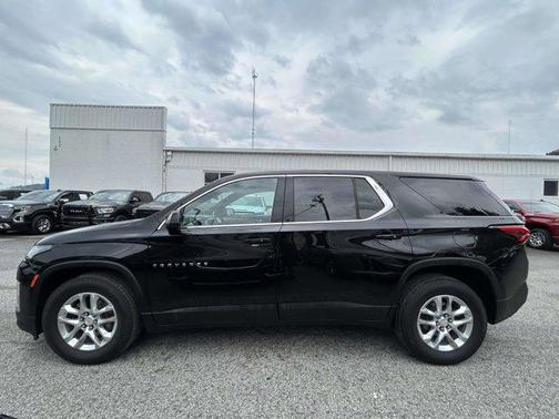2022 Chevrolet Traverse LS