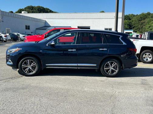 2017 INFINITI QX60 Base