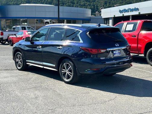 2017 INFINITI QX60 Base