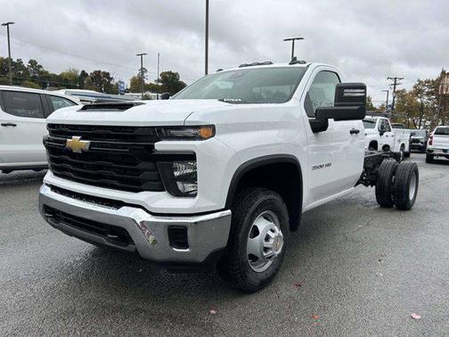 2026 Chevrolet Silverado 3500 WT
