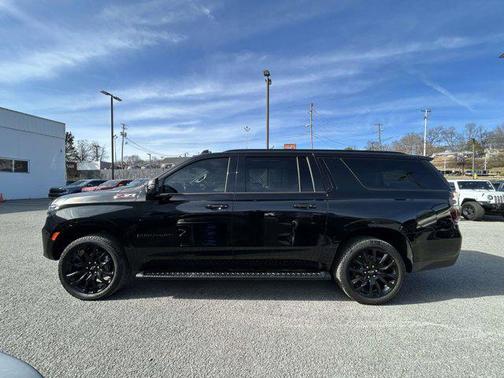 2021 Chevrolet Suburban 4WD Z71
