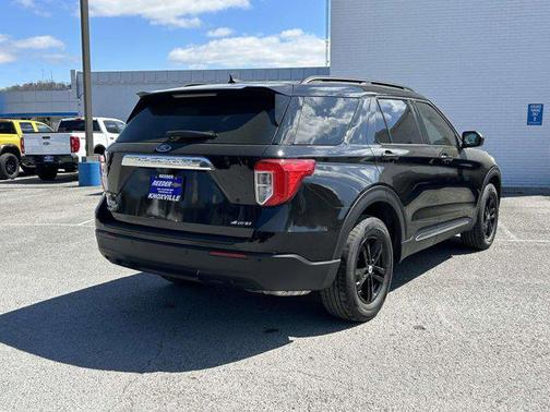 Agate Black Metallic 2023 Ford Explorer XLT