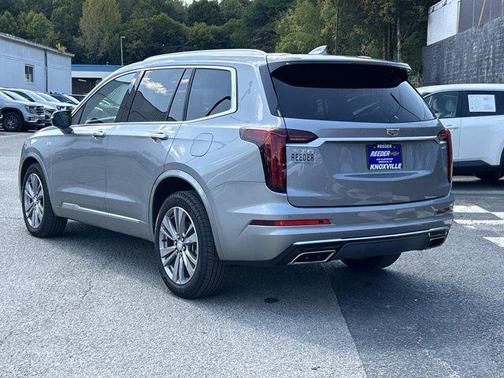 2025 Cadillac XT6 Premium Luxury FWD