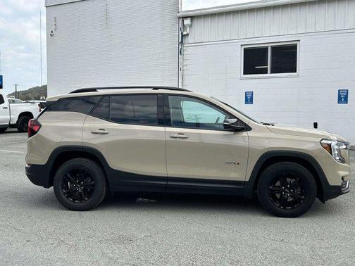 2022 GMC Terrain AWD AT4