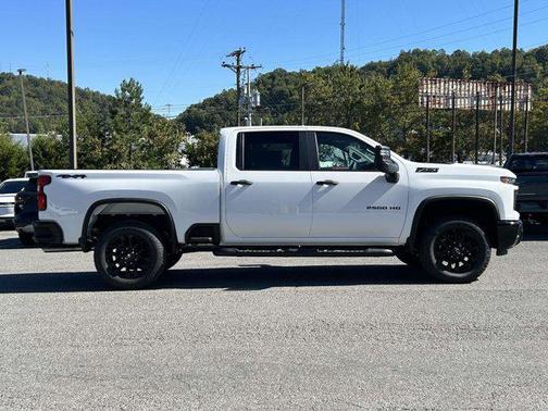 2026 Chevrolet Silverado 2500 Custom