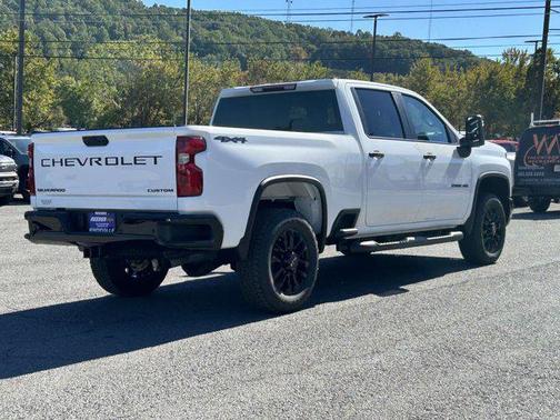 2026 Chevrolet Silverado 2500 Custom