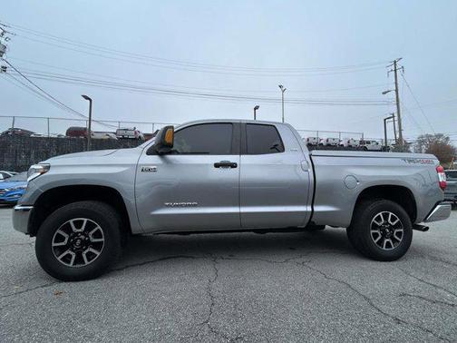 2014 Toyota Tundra SR5