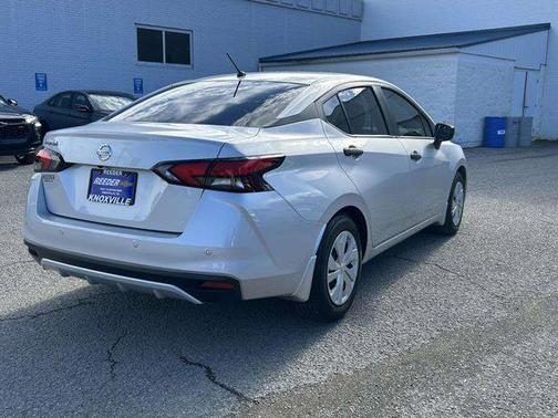 2021 Nissan Versa 1.6 S