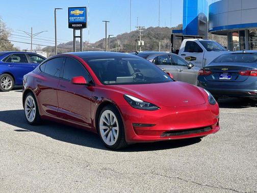 2021 Tesla Model 3 Standard Range Plus