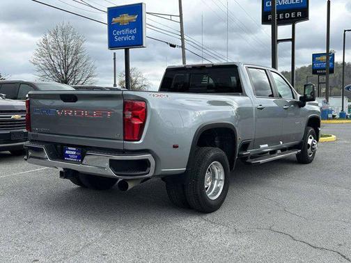Sterling Gray Metallic 2024 Chevrolet Silverado 3500 LT
