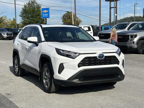 2024 Toyota RAV4 Hybrid XLE