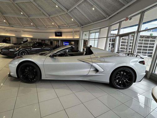 Blade Silver Metallic 2026 Chevrolet Corvette Stingray w/3LT