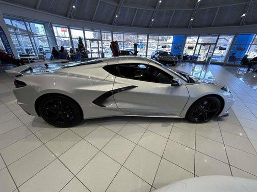 2026 Chevrolet Corvette Stingray w/2LT