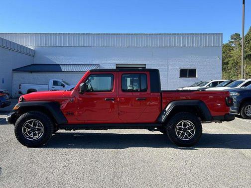 2024 Jeep Gladiator Sport