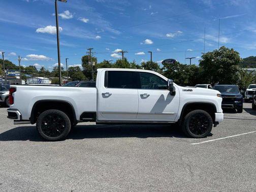 2025 Chevrolet Silverado 2500 High Country