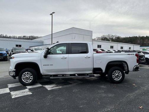 2024 Chevrolet Silverado 2500 LT
