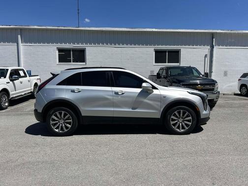 Radiant Silver Metallic 2020 Cadillac XT4 Sport