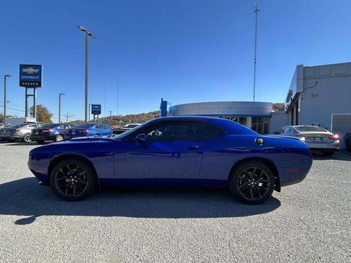 2022 Dodge Challenger SXT