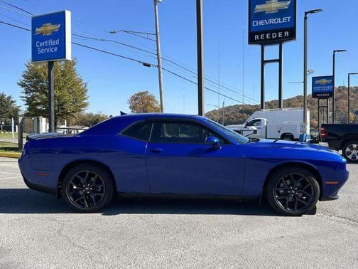 2022 Dodge Challenger SXT