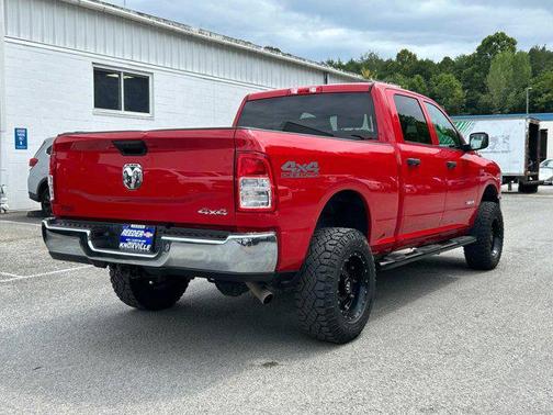 2022 RAM 2500 Tradesman Crew Cab 4x4 6'4' Box