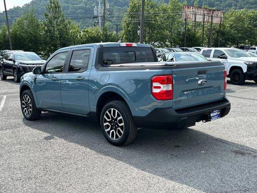 2023 Ford Maverick Lariat