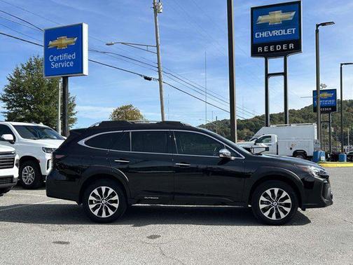 2025 Subaru Outback Touring