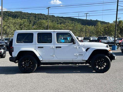 2024 Jeep Wrangler 4xe Sahara