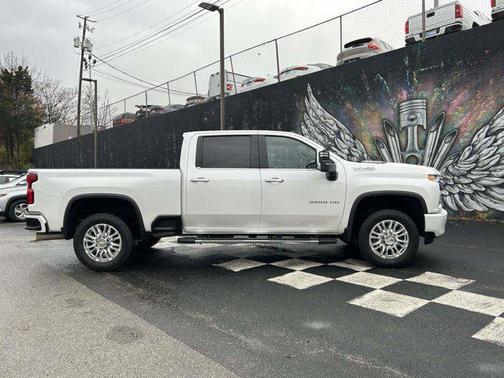 2023 Chevrolet Silverado 3500 High Country