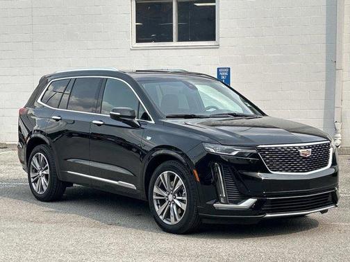 2025 Cadillac XT6 Premium Luxury FWD