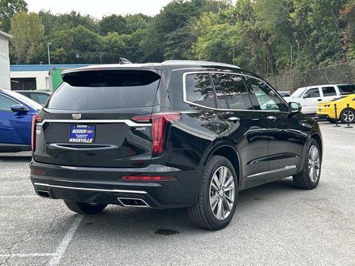2025 Cadillac XT6 Premium Luxury FWD