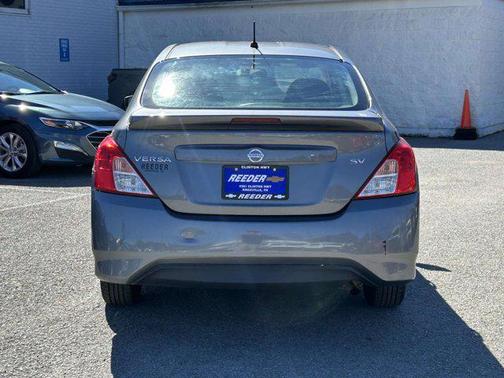 2018 Nissan Versa 1.6 SV