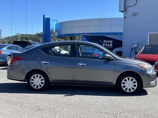 2018 Nissan Versa 1.6 SV