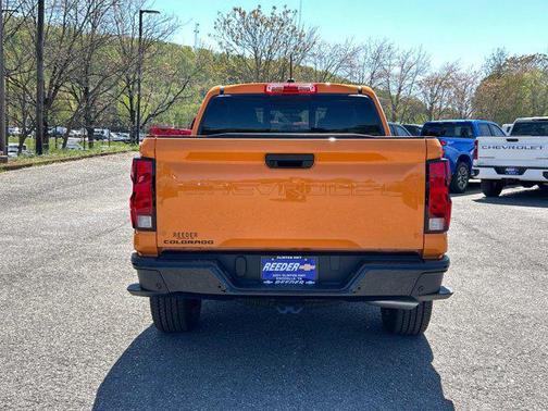 2025 Chevrolet Colorado WT