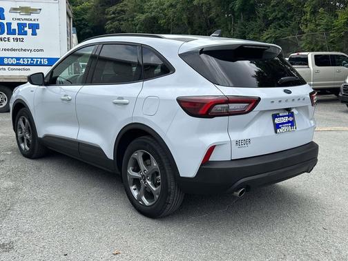 Space Silver Metallic 2025 Ford Escape ST-Line