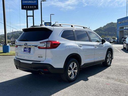 2024 Subaru Ascent Premium 8-Passenger