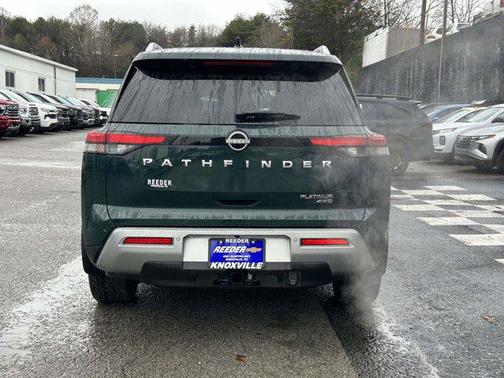2022 Nissan Pathfinder Platinum 4WD