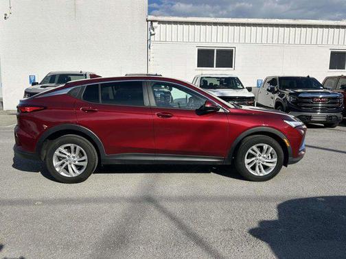 Cinnabar Metallic 2025 Buick Envista Preferred FWD