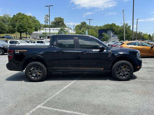 Shadow Black 2025 Ford Maverick Tremor