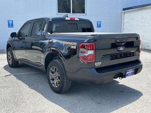 Shadow Black 2025 Ford Maverick Tremor