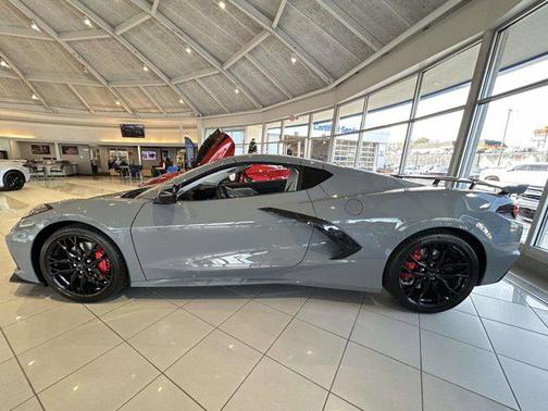 2025 Chevrolet Corvette Stingray w/3LT