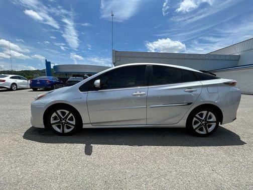 2017 Toyota Prius Four Touring