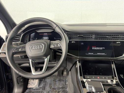 2025 Audi Q7 Premium 45 TFSI quattro Tiptronic