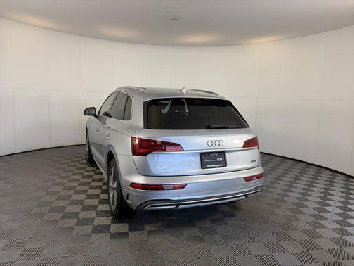 2022 Audi Q5 Premium Plus 40 TFSI quattro S tronic