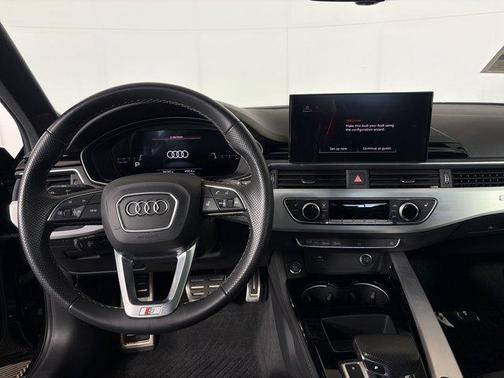 2022 Audi A4 Premium Plus 45 TFSI S line quattro S tronic