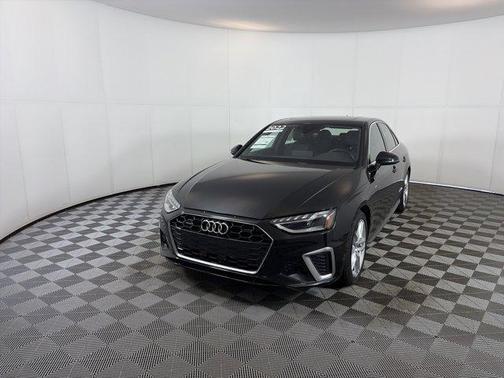 2022 Audi A4 Premium Plus 45 TFSI S line quattro S tronic